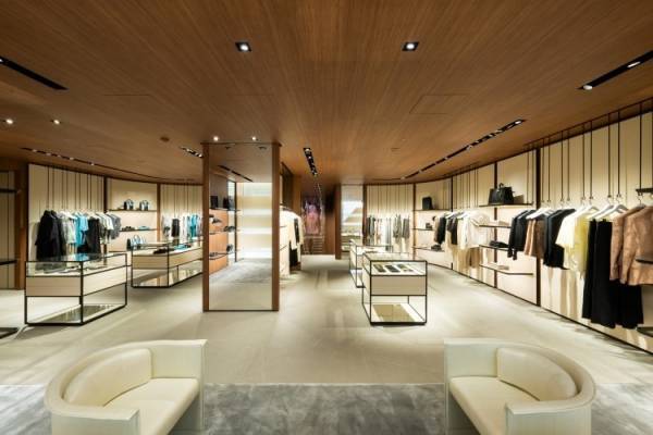六本木・けやき坂通りにエンポリオ アルマーニ 六本木ヒルズ店がオープン。関東エリアでは初の最新コンセプトを採用