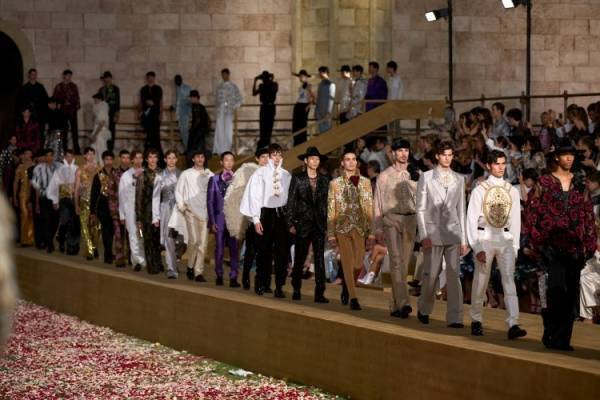 【ルック】ドルチェ&ガッバーナが男性用高級仕立服「アルタ サルトリア コレクション」を発表