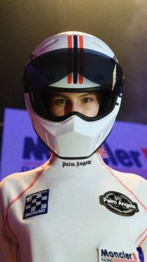 モンクレール × パーム・エンジェルス発売。レーシングから着想を得たコレクション