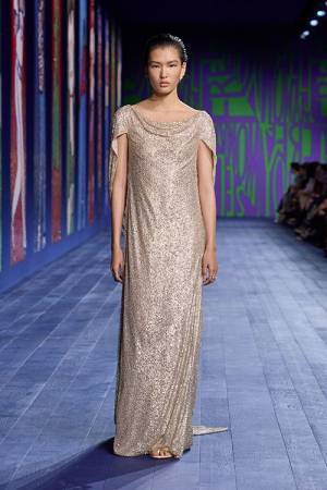 【ルック】ディオールが2024-25年秋冬 オートクチュール コレクションをパリのロダン美術館で発表