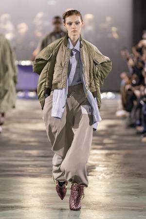 【ルック】メゾン ミハラヤスヒロが2025年秋冬コレクションを発表