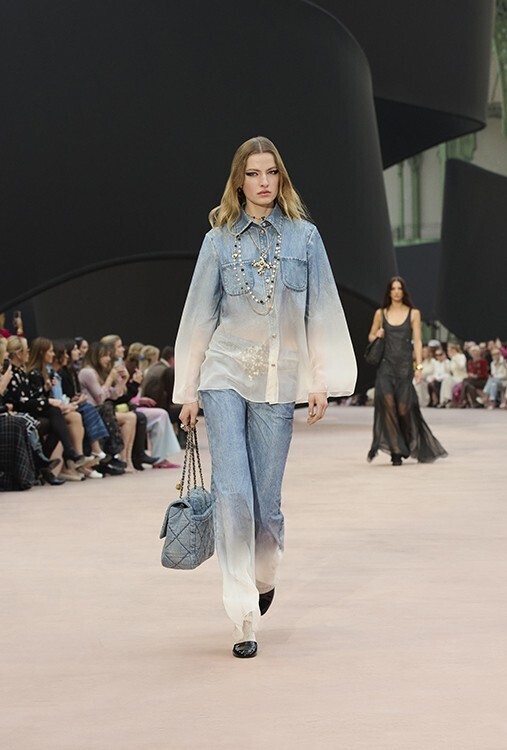 【ルック】シャネルが2025/26年秋冬 プレタポルテ コレクションを発表