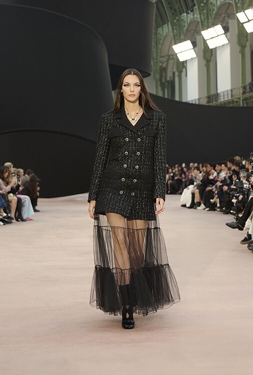 【ルック】シャネルが2025/26年秋冬 プレタポルテ コレクションを発表