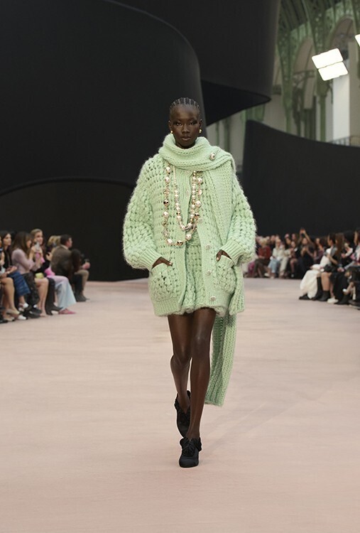 【ルック】シャネルが2025/26年秋冬 プレタポルテ コレクションを発表