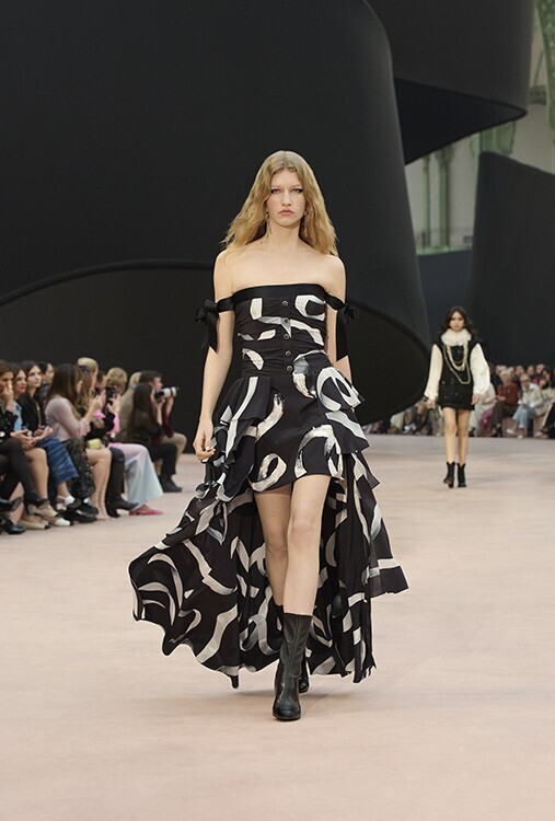 【ルック】シャネルが2025/26年秋冬 プレタポルテ コレクションを発表