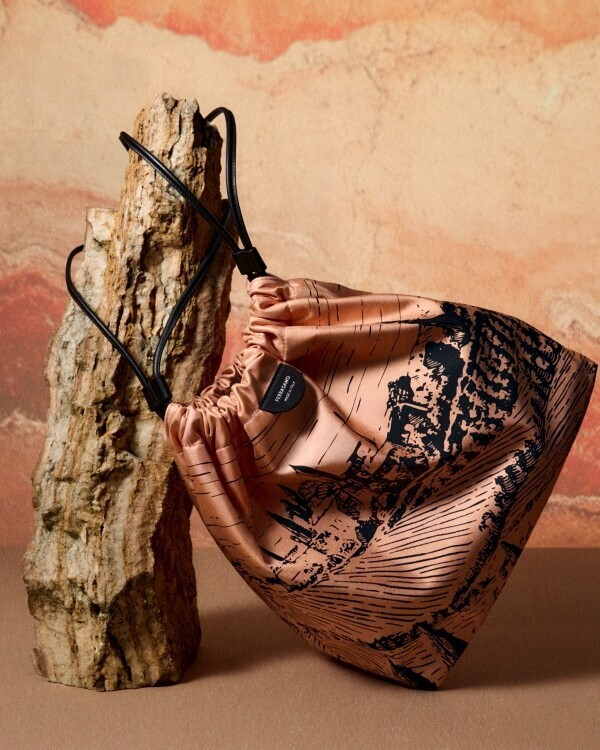 フェラガモがサステナブルな素材とイタリアン・クラフツマンシップを融合したカプセルコレクションをローンチ