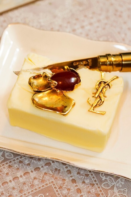 写真家マーティン・パーが撮り下ろす、サンローランの「AN ORDINARY DAY｜特別な日常」