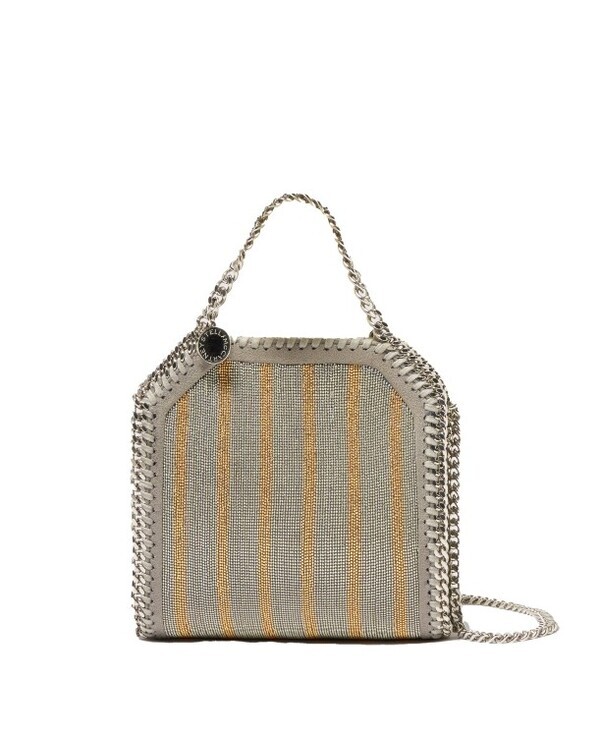 ステラ マッカートニーがヴィーガンバッグ「ファラベラ」のカプセルコレクションを発表。キャンペーンビジュアルにアオイ ヤマダを起用