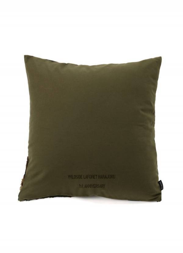 ワイルドサイド ヨウジヤマモトからアーカイブ生地を使用したパッチワーククッションが20点限定で発売