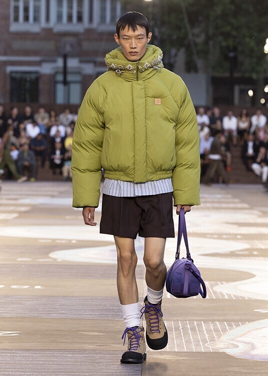 【ルック】ルイ・ヴィトンがファレル・ウィリアムスによる2026春夏メンズ・コレクションをパリで発表