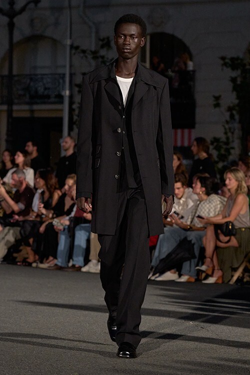 【ルック】アミ パリスが2026年春夏コレクションを発表。