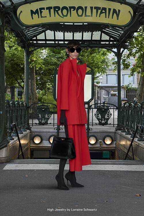 【ルック】Demnaが語る10年の集大成。バレンシアガが54th クチュール コレクションを発表