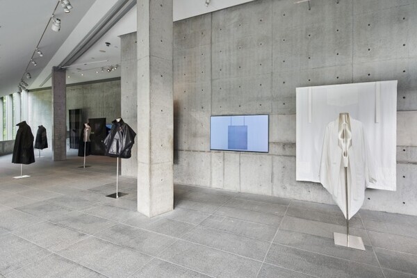 IM MENが提起する服飾の未来。企画展「FLY WITH IM MEN」を東京と大阪で開催