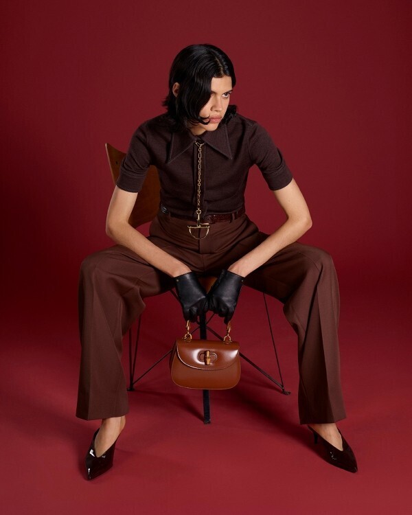 グッチがキャサリン・オピー撮影による2025年秋冬広告キャンペーンを発表。多様な個性が織りなす肖像の物語