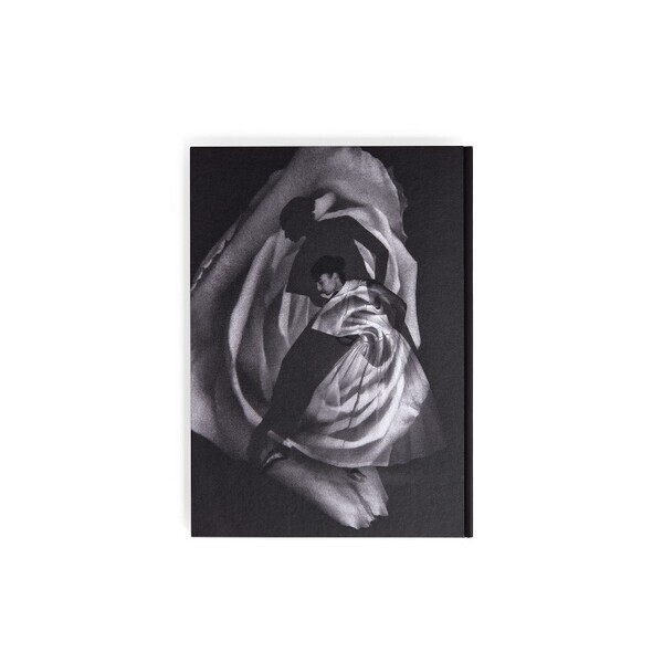 高木由利子のレンズが捉える、ディオールという“記憶の衣”──写真集『Dior by Yuriko Takagi』が2025年9月に刊行