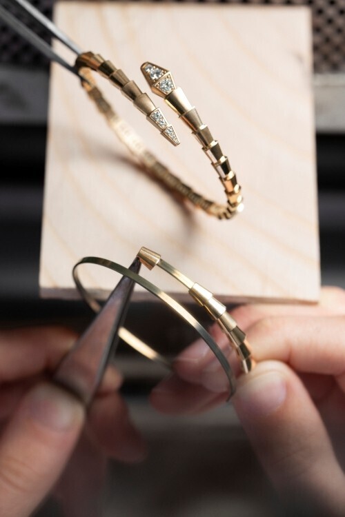 ブルガリ、初のジュエリースクール「スクォーラ ブルガリ」を開校。次世代の職人を育成