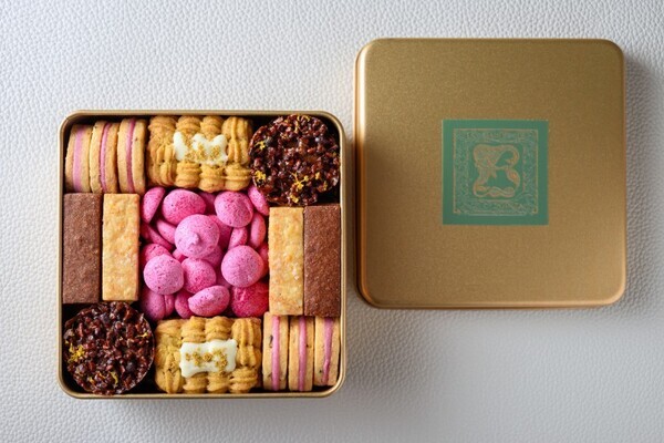 花束のように美しいクッキー缶「フルリール」。ラ・メゾン・ド・ビィが贈る6つの物語と究極の素材美