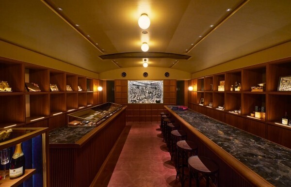 ショコラトリー「JOHN KANAYA」が恵比寿南に移転リニューアル。ダンディズムを体現する、和と洋の美学をまとった大人のショコラ