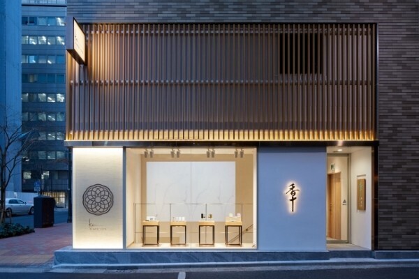 創業450年の香司・香十。京都の伝統が銀座で描く“香り”の新しい美意識