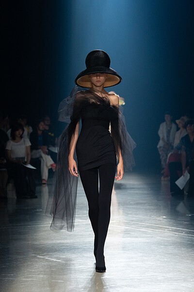 【ルック】Haute Mode Hirata 2026年春夏コレクション──生誕100年を迎えた創設者の意思を娘、孫世代が未来へとつなぐ