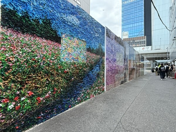 六本木アートナイト2025開幕。街が舞台となる3日間、都市と人をつなぐアートの祝祭