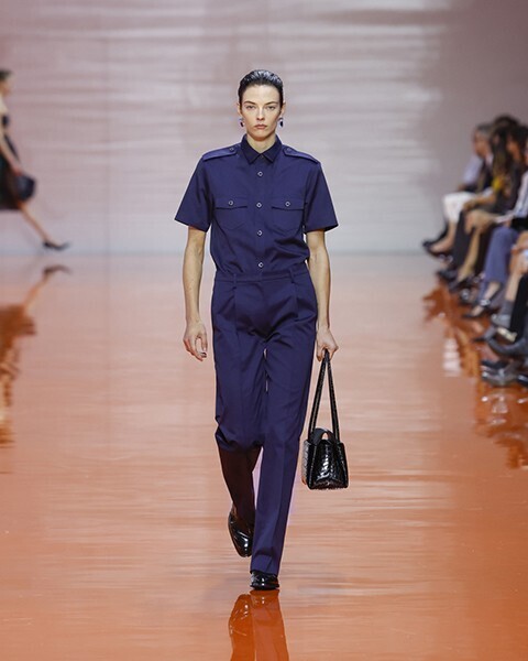 【ルック】プラダが2026年春夏レディスコレクションを発表。「BODY OF COMPOSITION」、服が語る新たな調和