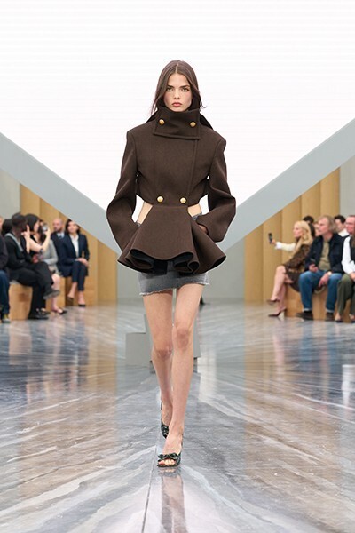 【ルック】ディオール 2026年春夏コレクション──ジョナサン・アンダーソンが紡ぐ、新たな記憶の物語