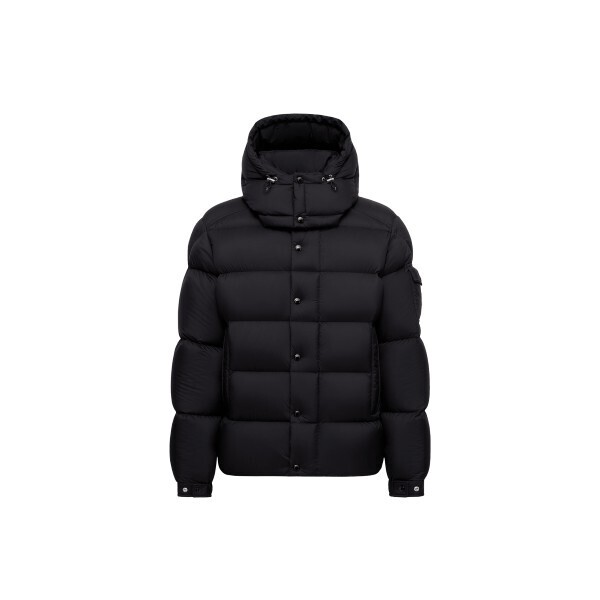 モンクレールが描く“ぬくもりの肖像”──アル・パチーノとロバート・デ・ニーロが共演する新キャンペーン「Warmer Together」