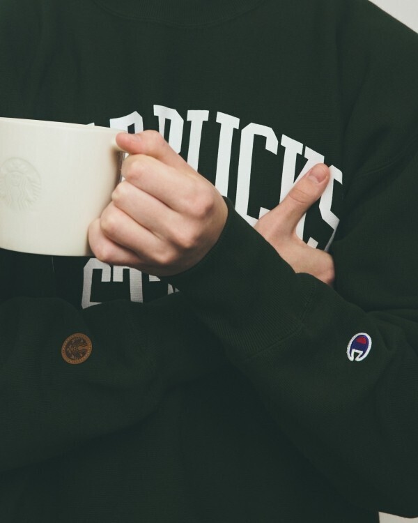 STARBUCKS STAND by BEAMS の新ライン「EXTRA Collection」が始動。Champion別注スウェット第1弾を11月21日より発売