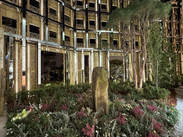 ディオール バンブー パビリオン──代官山に現れた、光と竹のメゾン