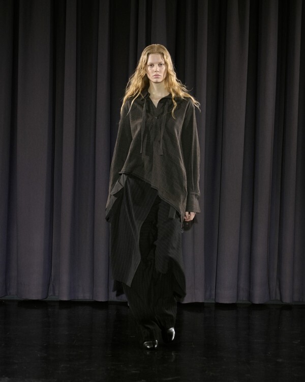 NTN、［BETA 007］FALL-WINTER 26「MADE BY HAND」を発表。身体から立ち上がる造形と、陶芸家・山田隆太郎との共鳴