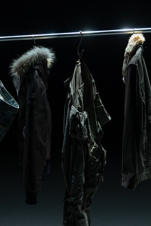 kiminori morishita「80 pieces of history」──約80着のアーカイブで辿る、服と時間のインスタレーション