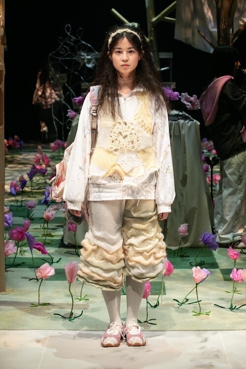 yushokobayashi 2026年秋冬コレクション「Void」──“死”と“喪失”を、儚く優しい幻想として描くランウェイ