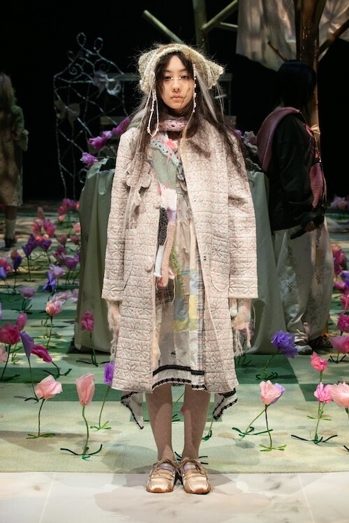 yushokobayashi 2026年秋冬コレクション「Void」──“死”と“喪失”を、儚く優しい幻想として描くランウェイ