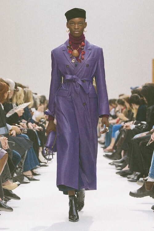 セリーヌ 2026年秋冬コレクション マイケル・ライダーが描く“スタイルという自信”