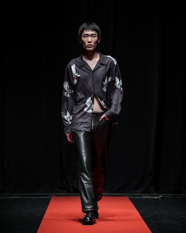 “未完成”を引き受ける強さ──LAST NESTが初のランウェイで提示した、揺らぎの美学