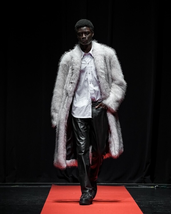 “未完成”を引き受ける強さ──LAST NESTが初のランウェイで提示した、揺らぎの美学