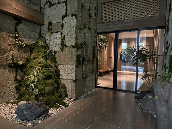 「1 Hotel Tokyo」──都市を自然へと接続する、新しいラグジュアリーのかたち