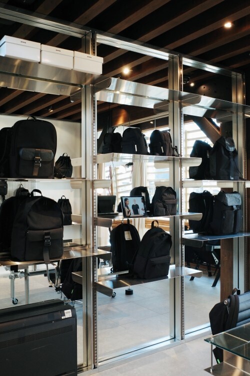 土屋鞄が“正解のない鞄”へ──ATTITUが鎌倉に示した新しいスタンダード