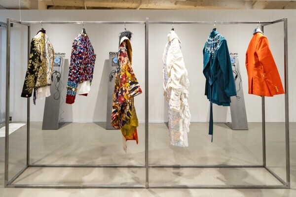 Kis-My-Ft2の15年を“衣装”で辿る展覧会「Kis-My-Ft2: The Couture」 池袋PARCOで開幕