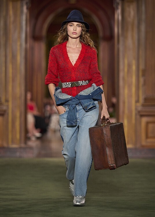 ルイ・ヴィトン、フリック・コレクションで2027 クルーズ・コレクションを発表。“パリとニューヨーク”が交差する都市の物語