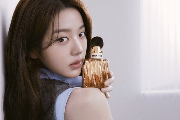Miu Miu Beautyが描く“自分のための香り”──新フレグランス「Miutine」と六本木ヒルズの限定空間