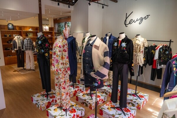 KENZO、原宿「GATE」でFW26ポップアップ開催──NIGOが描く「AT HOME WITH KENZO」を体感する4日間