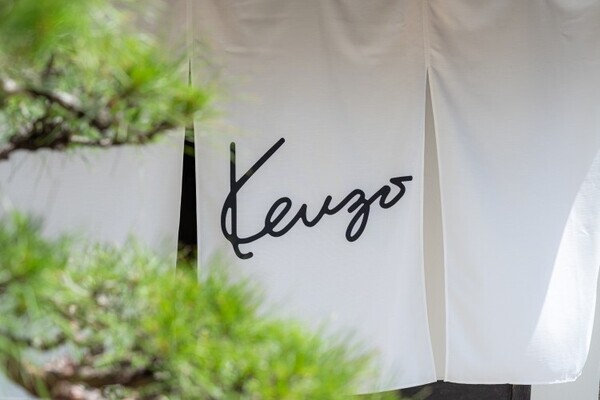 KENZO、原宿「GATE」でFW26ポップアップ開催──NIGOが描く「AT HOME WITH KENZO」を体感する4日間