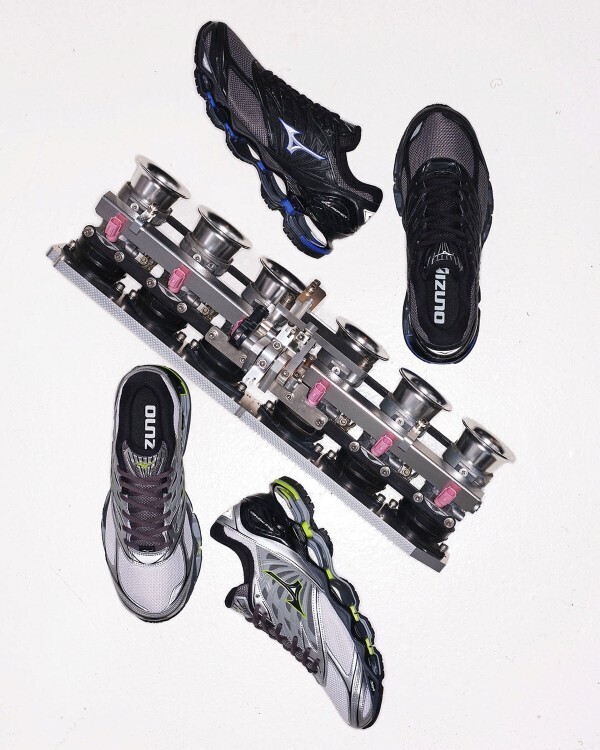 ミズノ×KICKS LAB.が描く“走る”テクノロジーの現在地──「WAVE PROPHECY LS」限定エディション、機能美をストリートへ