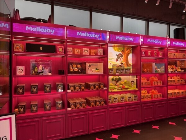 入手困難なスクイーズ「Mellojoy」が原宿へ──SNSで広がった“触感”をリアルに体験
