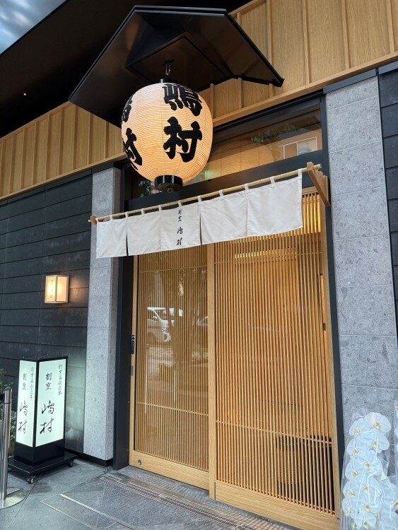 東京・八重洲に「TOFROM YAESU」が誕生──路地、老舗、アートから読み解く“街を継ぐ”再開発