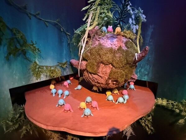 King & Prince 髙橋海人の「セロル」が渋谷PARCOに出現。「不思議なセロル展」を会場からレポート
