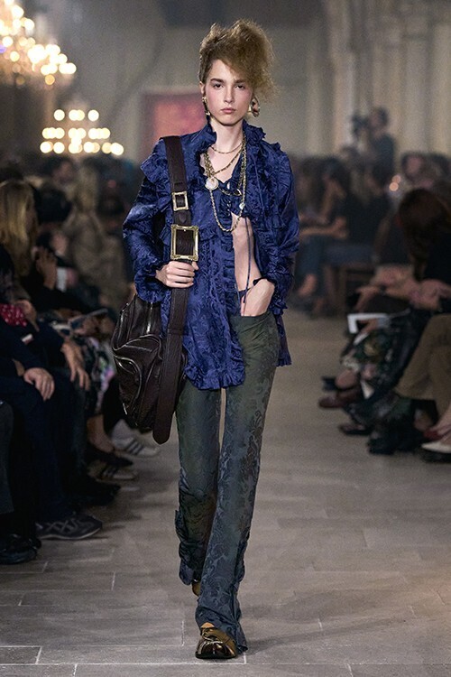 Acne Studios 2027年春夏「Denim Hystoria」──過去と現在を、同時に着る