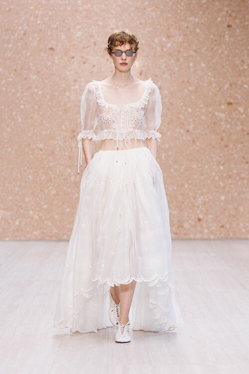 Chloé Summer 2027「THE OBSESSION COLLECTION」──“Chloéらしさ”は、どこから生まれる？